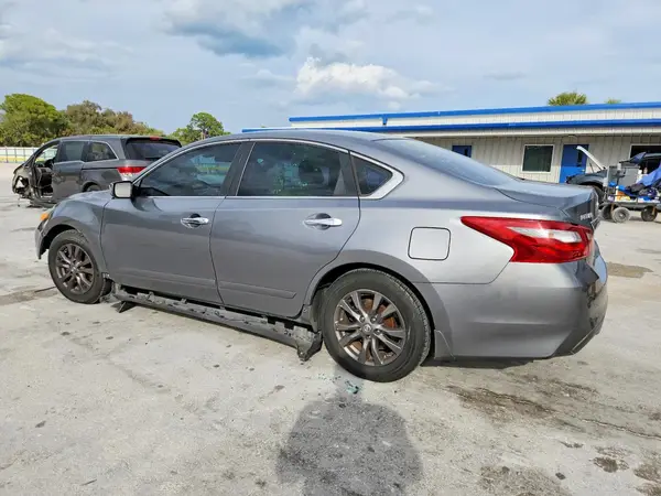 1N4AL3AP6JC213355 2018 NISSAN ALTIMA - Image 2