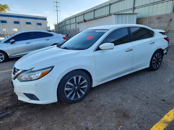 1N4AL3AP6JC214635 2018 NISSAN ALTIMA - Image 1
