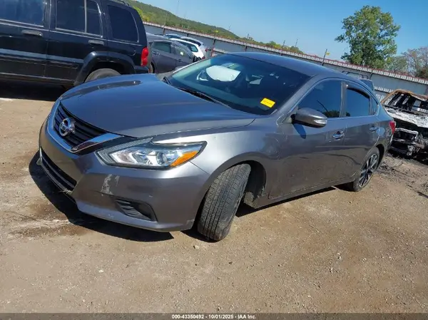 1N4AL3AP6JC216241 2018 NISSAN ALTIMA - Image 2