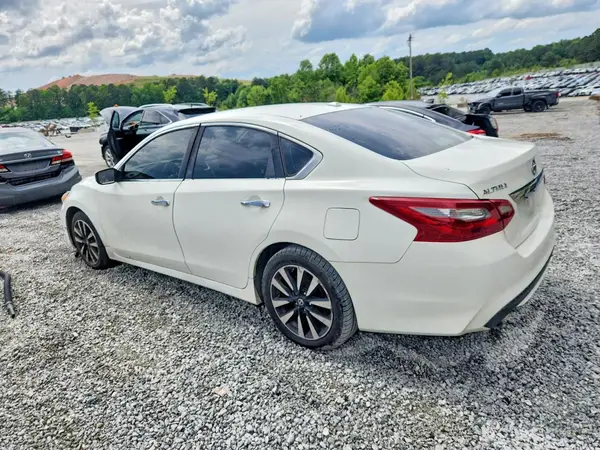 1N4AL3AP6JC216580 2018 NISSAN ALTIMA - Image 2