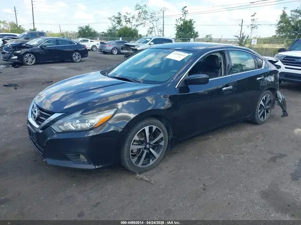 1N4AL3AP6JC219852 2018 NISSAN ALTIMA - Image 2