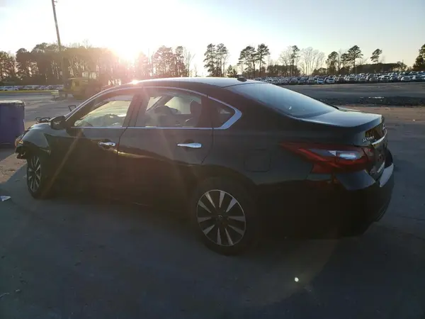 1N4AL3AP6JC225358 2018 NISSAN ALTIMA - Image 2