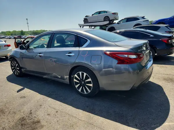 1N4AL3AP6JC225487 2018 NISSAN ALTIMA - Image 2