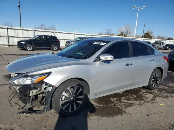 1N4AL3AP6JC227806 2018 NISSAN ALTIMA - Image 1