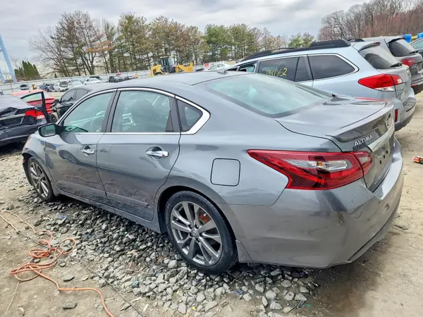 1N4AL3AP6JC229006 2018 NISSAN ALTIMA - Image 2