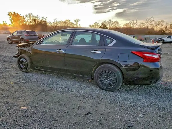 1N4AL3AP6JC231158 2018 NISSAN ALTIMA - Image 2