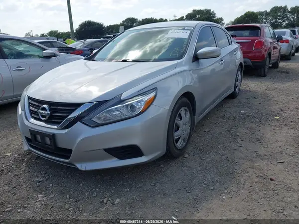 1N4AL3AP6JC231743 2018 NISSAN ALTIMA - Image 2