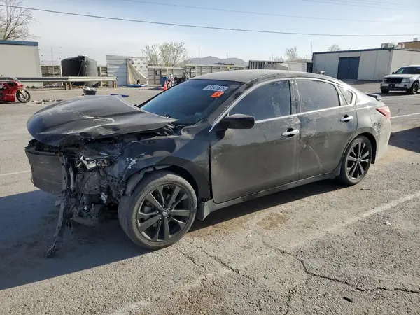 1N4AL3AP6JC234755 2018 NISSAN ALTIMA - Image 1