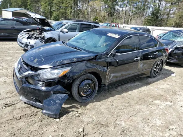 1N4AL3AP6JC235582 2018 NISSAN ALTIMA - Image 1