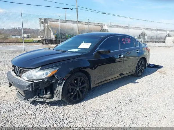 1N4AL3AP6JC235629 2018 NISSAN ALTIMA - Image 2