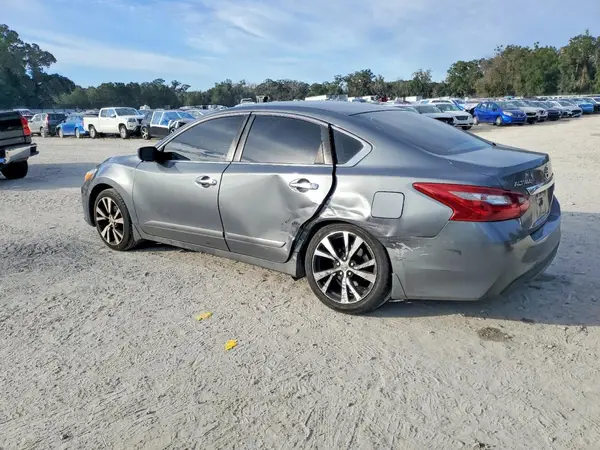 1N4AL3AP6JC236117 2018 NISSAN ALTIMA - Image 2