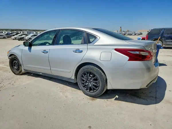 1N4AL3AP6JC237249 2018 NISSAN ALTIMA - Image 2