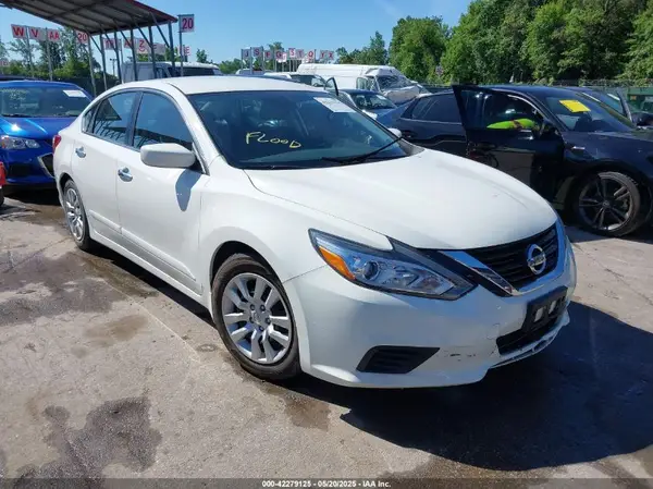 1N4AL3AP6JC237333 2018 NISSAN ALTIMA - Image 1