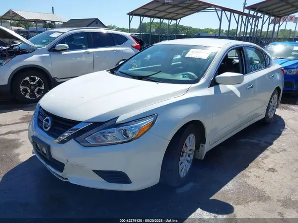 1N4AL3AP6JC237333 2018 NISSAN ALTIMA - Image 2