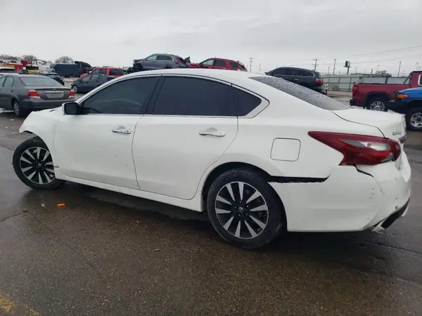 1N4AL3AP6JC237574 2018 NISSAN ALTIMA - Image 2