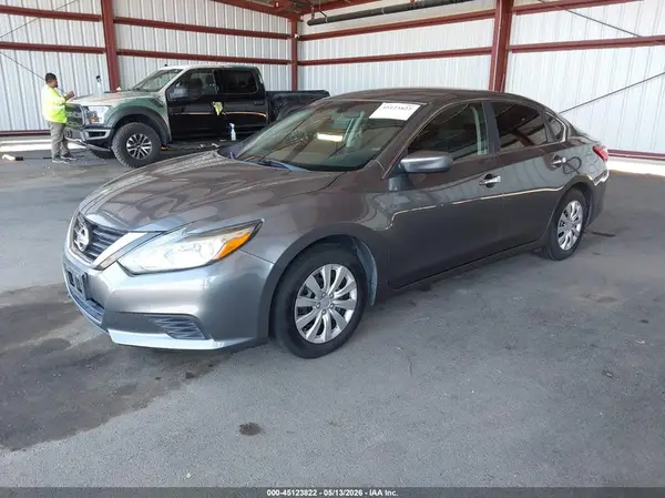 1N4AL3AP6JC242824 2018 NISSAN ALTIMA - Image 2