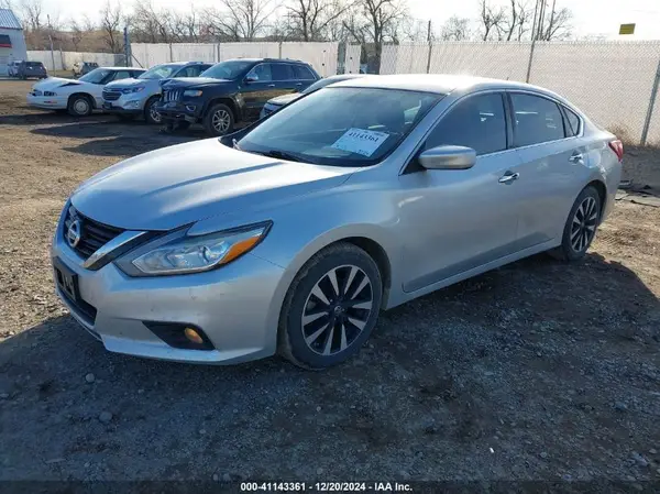 1N4AL3AP6JC245240 2018 NISSAN ALTIMA - Image 2