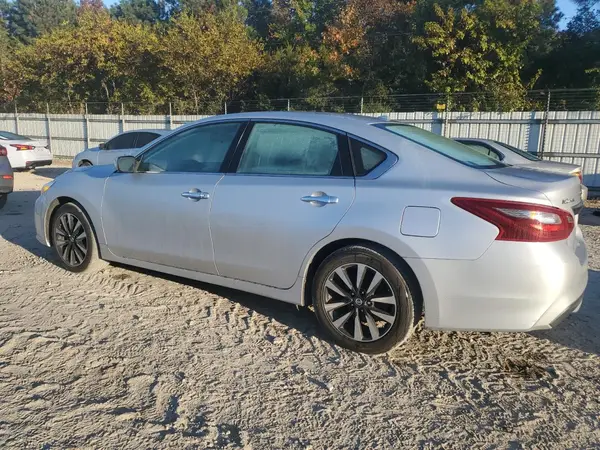 1N4AL3AP6JC246856 2018 NISSAN ALTIMA - Image 2