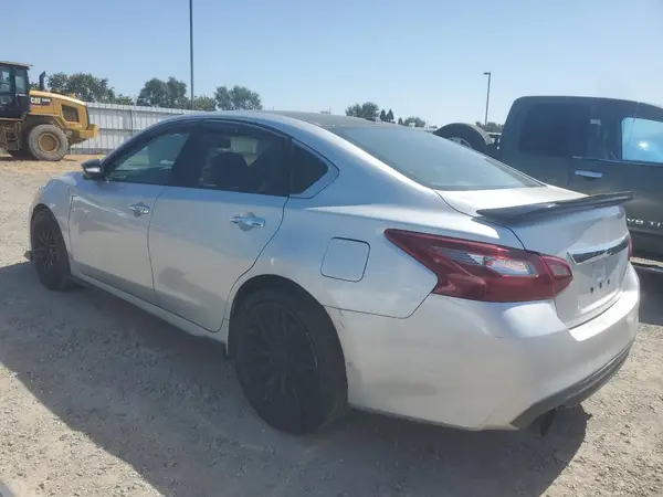1N4AL3AP6JC247523 2018 NISSAN ALTIMA - Image 2