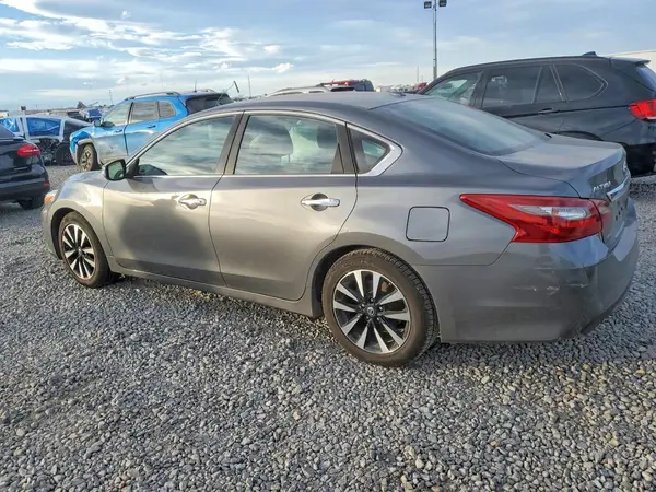 1N4AL3AP6JC249689 2018 NISSAN ALTIMA - Image 2