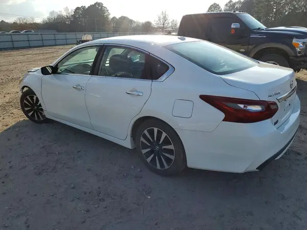 1N4AL3AP6JC252432 2018 NISSAN ALTIMA - Image 2