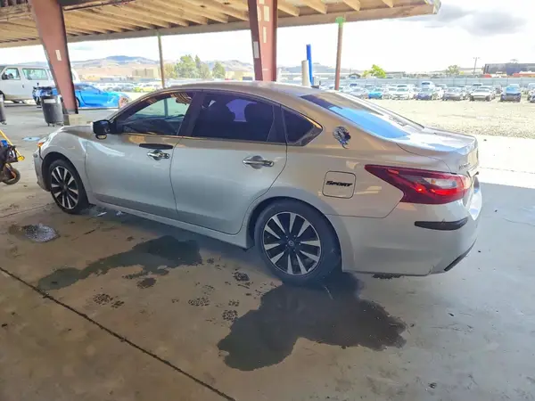 1N4AL3AP6JC254102 2018 NISSAN ALTIMA - Image 2