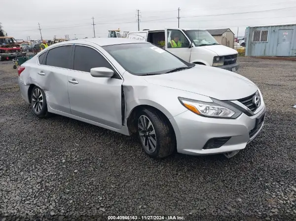 1N4AL3AP6JC256299 2018 NISSAN ALTIMA - Image 1