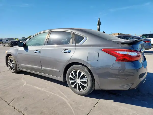 1N4AL3AP6JC258750 2018 NISSAN ALTIMA - Image 2
