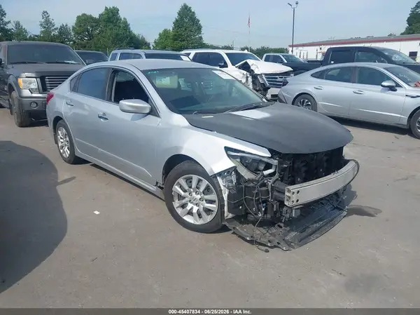 1N4AL3AP6JC258988 2018 NISSAN ALTIMA - Image 1