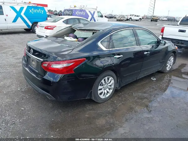1N4AL3AP6JC259333 2018 NISSAN ALTIMA - Image 4
