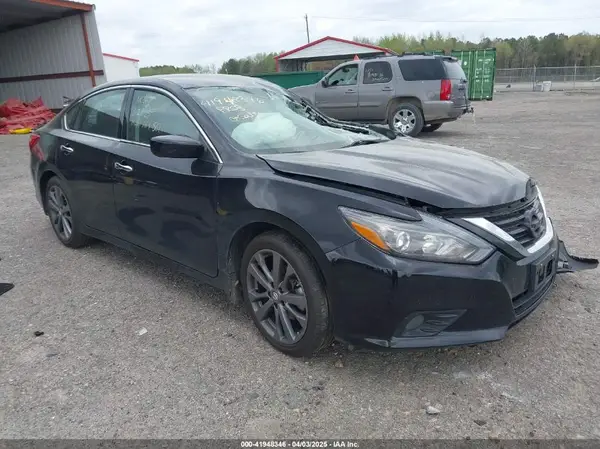 1N4AL3AP6JC262118 2018 NISSAN ALTIMA - Image 1
