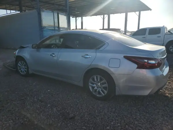1N4AL3AP6JC262524 2018 NISSAN ALTIMA - Image 2