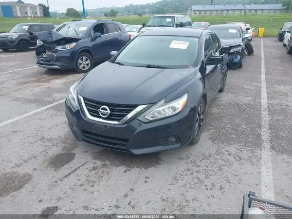 1N4AL3AP6JC263124 2018 NISSAN ALTIMA - Image 2