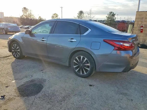 1N4AL3AP6JC263284 2018 NISSAN ALTIMA - Image 2