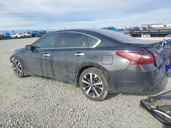 1N4AL3AP6JC263589 2018 NISSAN ALTIMA - Image 2