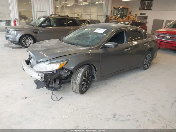 1N4AL3AP6JC264113 2018 NISSAN ALTIMA - Image 2