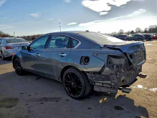 1N4AL3AP6JC264340 2018 NISSAN ALTIMA - Image 2