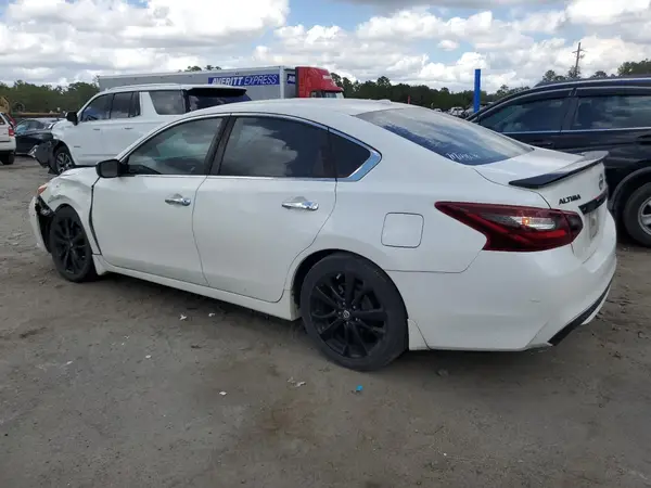 1N4AL3AP6JC264807 2018 NISSAN ALTIMA - Image 2