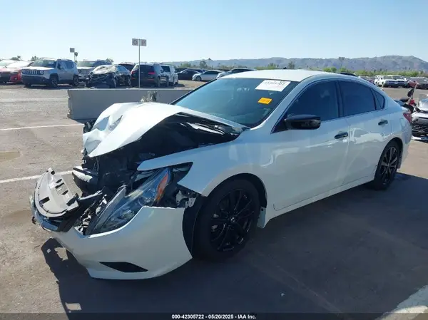1N4AL3AP6JC266203 2018 NISSAN ALTIMA - Image 2