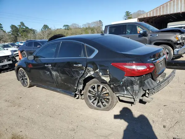 1N4AL3AP6JC267285 2018 NISSAN ALTIMA - Image 2