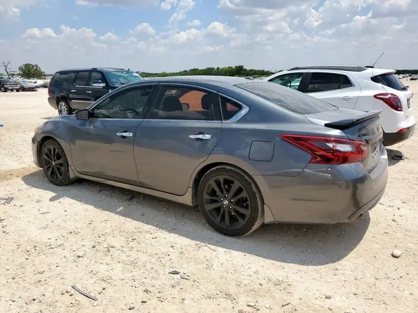 1N4AL3AP6JC267609 2018 NISSAN ALTIMA - Image 2