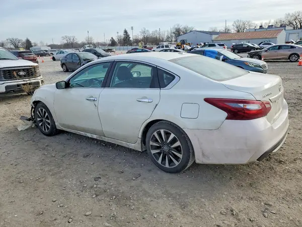 1N4AL3AP6JC268047 2018 NISSAN ALTIMA - Image 2