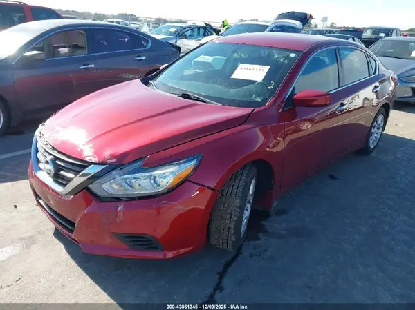 1N4AL3AP6JC270767 2018 NISSAN ALTIMA - Image 2
