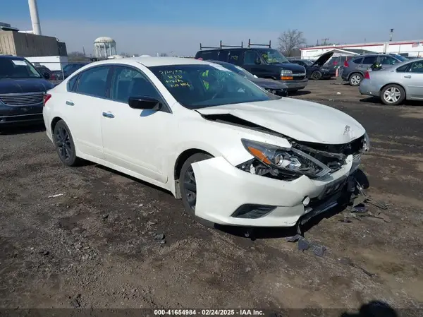 1N4AL3AP6JC273023 2018 NISSAN ALTIMA - Image 1