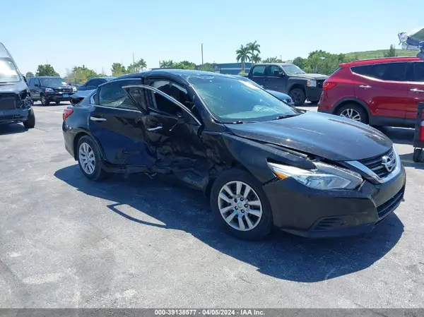 1N4AL3AP6JC275998 2018 NISSAN ALTIMA - Image 1