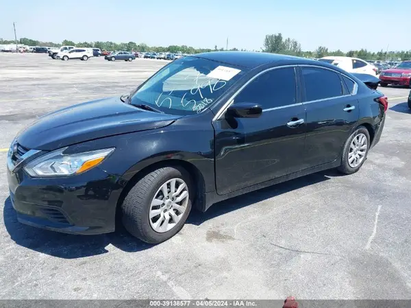 1N4AL3AP6JC275998 2018 NISSAN ALTIMA - Image 2