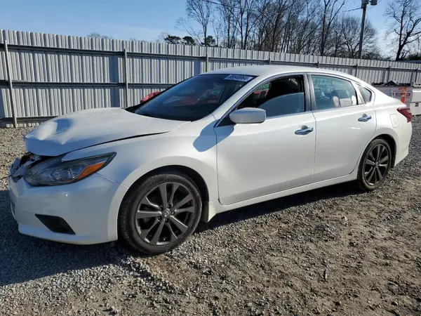 1N4AL3AP6JC276648 2018 NISSAN ALTIMA - Image 1