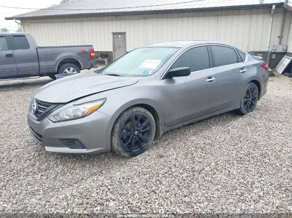 1N4AL3AP6JC277329 2018 NISSAN ALTIMA - Image 2