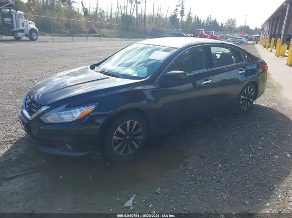 1N4AL3AP6JC282174 2018 NISSAN ALTIMA - Image 2