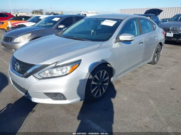 1N4AL3AP6JC282692 2018 NISSAN ALTIMA - Image 2